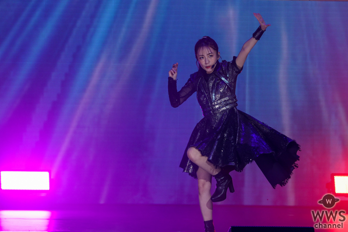 【写真特集】元AKB48・高橋みなみ、歴代総監督と圧巻パフォーマンス！「愛しさのアクセル」を熱唱！＜AKB48 20th Year Live Tour 2025 in 日本武道館＞