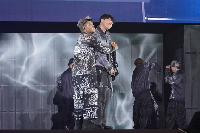 【ライブレポート】ELLY/CB、「健ちゃん最高」サービス満載のライブ<三代目 J SOUL BROTHERS 山下健二郎のZERO BASE presents 山フェス2026 ~Road to the Future~>