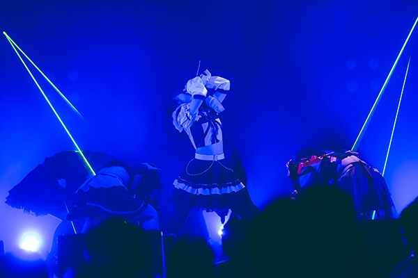 【ライブレポート】MOON RABBiTS、史上最大規模のワンマンライブでファン熱狂！＜MOON RABBiTS OneMan Live「-君との約束-」＞