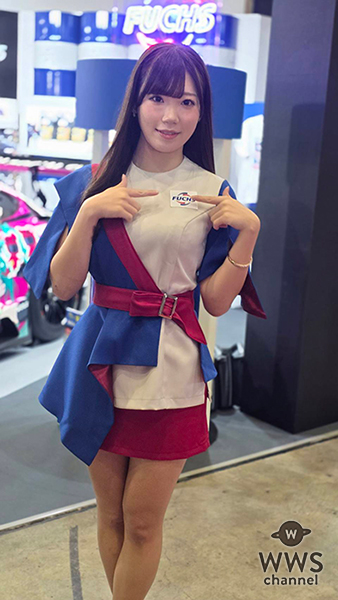 【動画】河村かれん(dela)、ミニ丈パンツスタイルで東京オートサロン2026に登場！今年の目標を漢字1字で表すと「踊」＜TOKYO AUTO SALON 2026＞