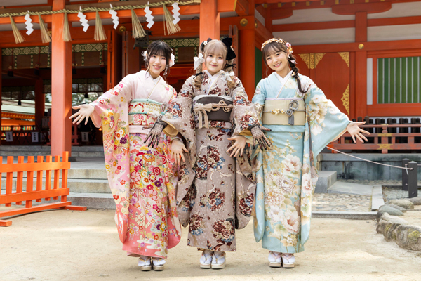 HKT48、今年は「Irreplaceabl世代」地元・福岡市博多区の住吉神社で「はたちのつどい」