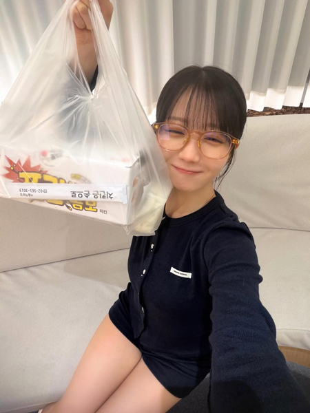 大谷映美里、美脚あらわなオフスタイルにファン歓喜