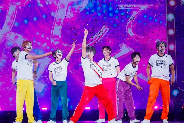 WEST.初の単独カウントダウンライブ「WEST. SPECIAL LIVE『WESTA!』2025-2026」