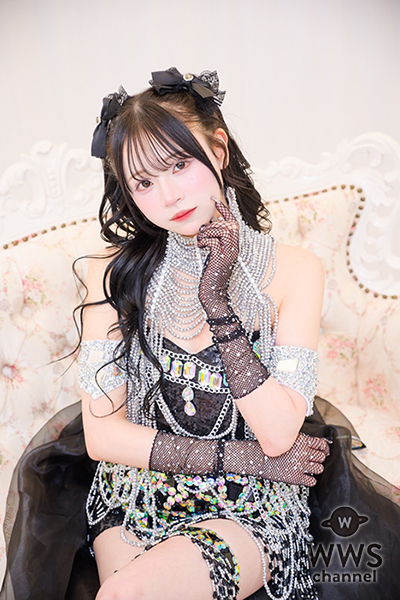 【インタビュー】TiiiMO、透明感あふれるカラフル衣装で2026年の目標を語る！「アイドルのてっぺんをとります！」