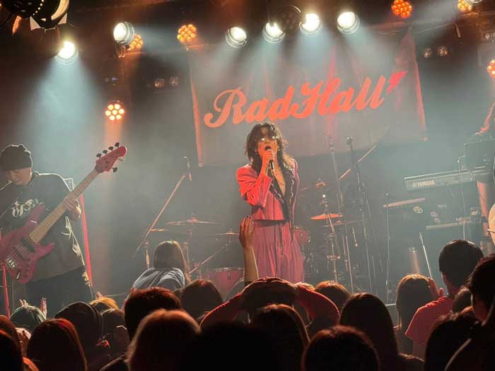 赤飯、1stアルバム「THE SHOW」を引っさげ「THE SHOW -唱-」東名阪ツアーが名古屋からスタート！大好評の1stアルバム「THE SHOW」は、東京公演でCD先行発売が決定！