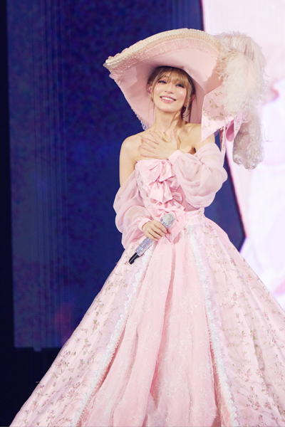 浜崎あゆみ、2026年を迎えるカウントダウン・ライヴを聖地代々木で開催！4月8日からのアリーナツアー開催も発表！！