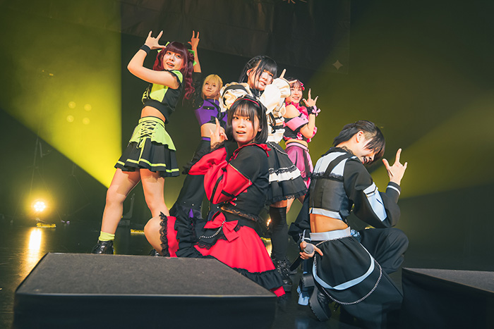 【ライブレポート】MOON RABBiTS、史上最大規模のワンマンライブでファン熱狂！＜MOON RABBiTS OneMan Live「-君との約束-」＞