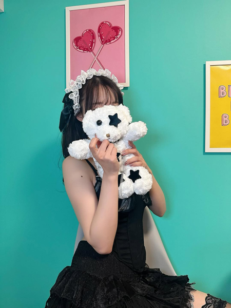 「太もも太ももすぎる」大野真依、キャミソールワンピで美肌解放！