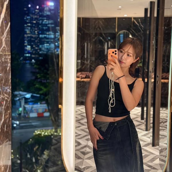 「デニムにおへそ出しコーデ可愛すぎます！！」藤澤響花、美ボディ際立つカジュアルコーデでファン魅了