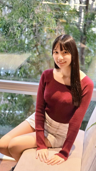 【動画】波崎天結(はざきあゆ)、2nd写真集発売で自身の成長を語る!「グラビア界の頂点に立てるぐらいの存在になりたい」