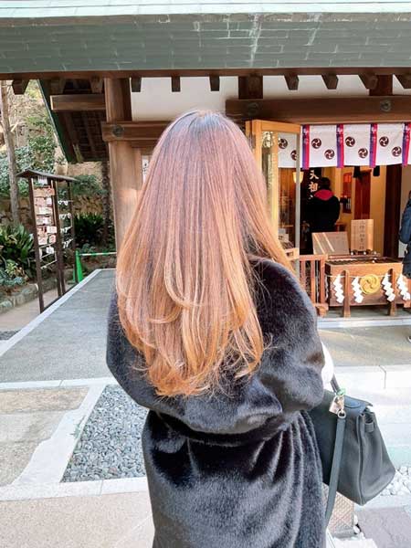 渡辺美奈代、家族そろって初詣へ　東京タワー前で家族記念ショット＆次男の前厄お祓いを見守る母の姿も「心配そうに見守っていました！」ファンから「初詣良いですね」「ご家族皆さまショット！最高に素敵です」「優しいスマイル」