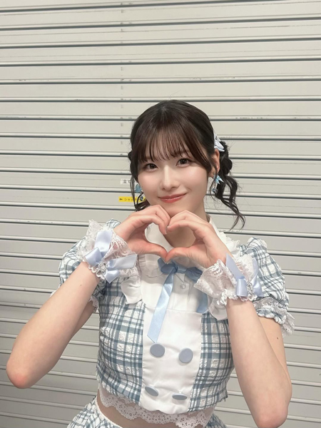 浅井七海「1日限定復活アイドル」甘さ全開のアイドルショットにファン悶絶