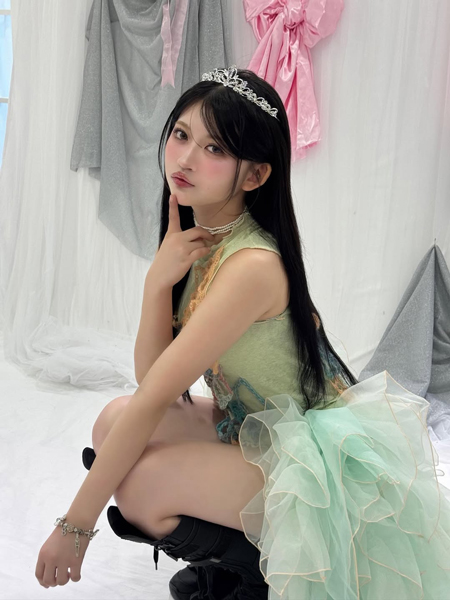 石原さき、甘さ全開なのに黒ブーツで攻める！完成度高すぎる手作りスタイリングにファン「素敵すぎる」