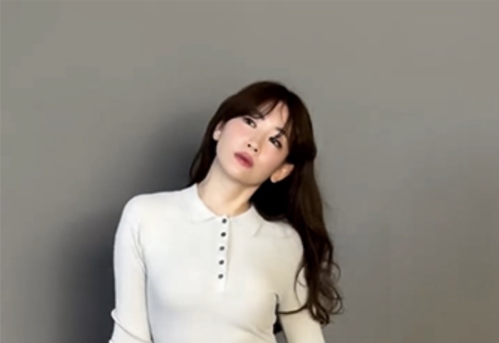 小嶋陽菜、圧巻の美スタイルを魅せるシンプルコーデでファン魅了