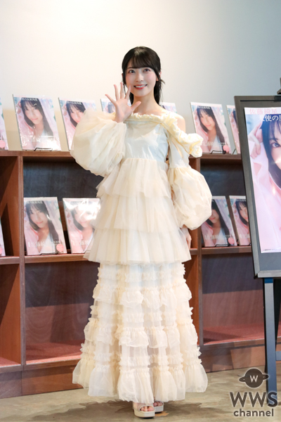 AKB48・佐藤綺星、可愛すぎるふわふわワンピース姿で初写真集発売の思いを語る！「すごく楽しくて、撮影ロスになるくらい」