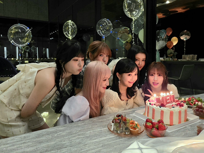 ME:Iが貸し切りヴィラで女子旅満喫！ドコモ、Samsung Galaxy S26 Ultraの新TVCM公開 タイアップ曲はBest Match