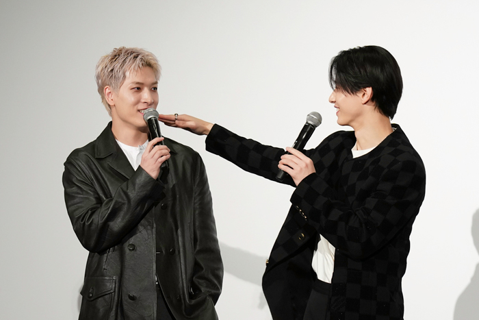 JO1がライブフィルム公開記念舞台挨拶に登壇！全国129館生中継で神席アピール「視界が全部JO1」＜イベントレポート＞