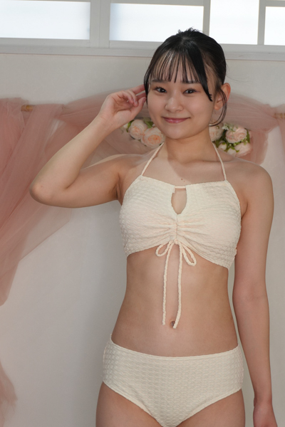 田中はるの、法政大1年生の人生初グラビアに大反響！白水着の初々しい姿にめっちゃ可愛い超タイプ