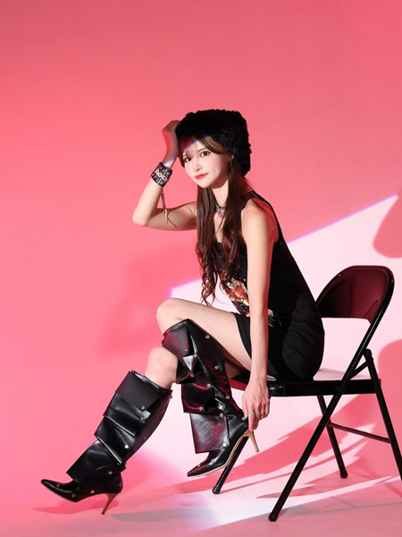 木村楓、大胆美脚見せ！「たまにはかっこいいやつ」ファッションにファンドキドキ！