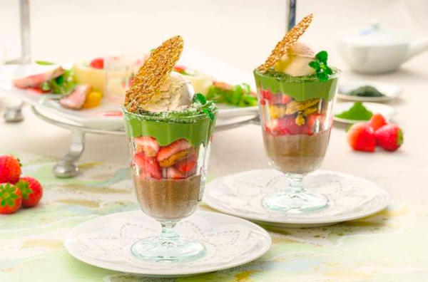 丸ノ内ホテル、春限定の日本茶×苺の贅沢アフタヌーンティー