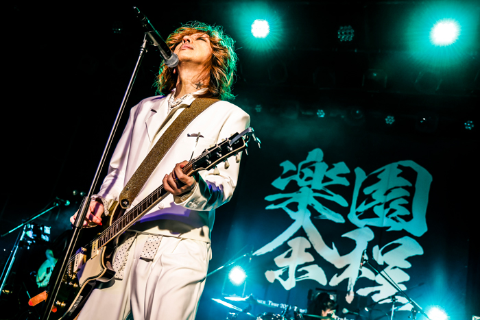 清春、2026年全国ツアー『余る程に楽園』開幕！黒夢のメジャーデビュー33周年の記念日に放つ、3時間を超える熱演