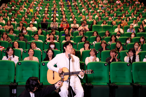 福山雅治登壇！『FUKUYAMA MASAHARU LIVE FILM@NAGASAKI　月光ずっとこの光につながっていたんだ』初日舞台挨拶