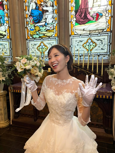 岡崎紗絵、クラシカルなウェディングドレス姿で美貌満点！「ドレス姿癒しすぎる」ファン熱狂