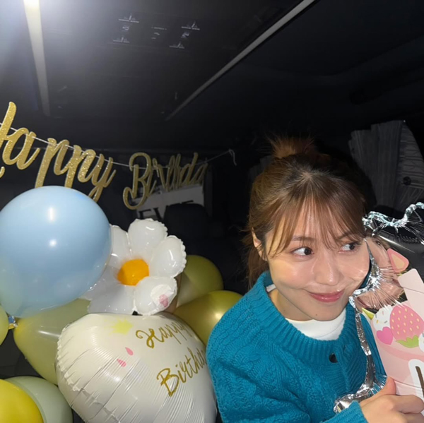 有村架純、癒される！笑顔満開のオフショット公開にファン悶絶＆お祝い「旦那の8億倍好き」