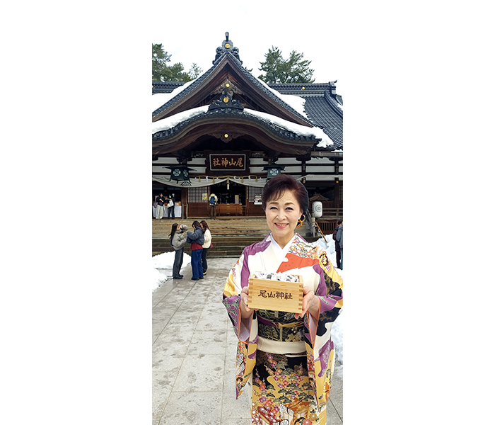 島津悦子地元・金沢市の尾山神社節分祭豆撒き神事に参加