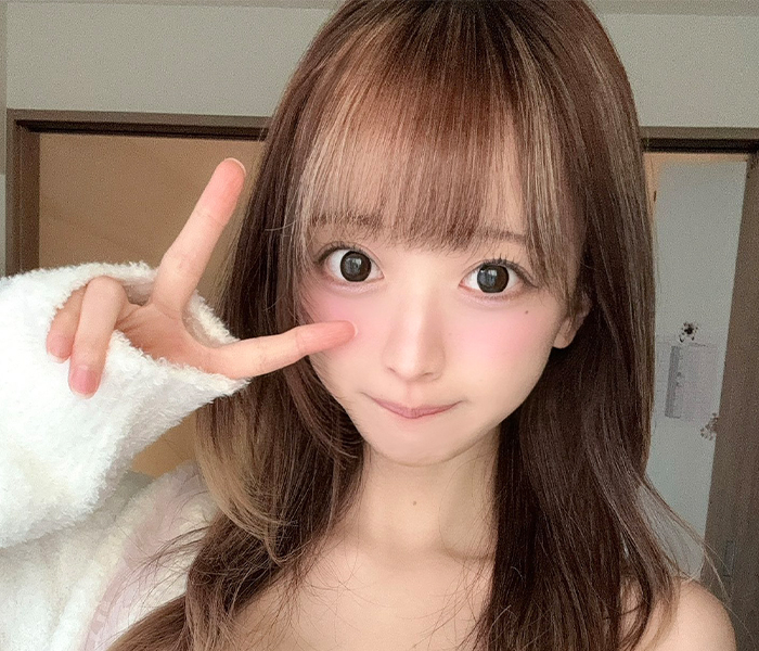 yami、甘めルームコーデでメリハリふんわりボディを披露「yamiちゃんのポストで幸せ」