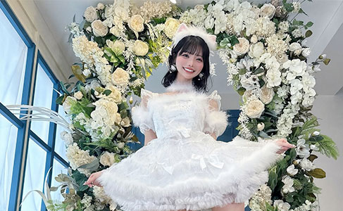 「まだミニスカ履いてもいい？？？」米倉みゆ、長脚がすごい！甘々プリンセスコーデ披露