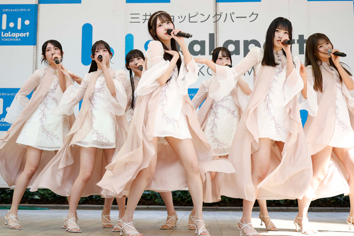 4thデジタルシングル「君の居場所、僕の居場所」MV解禁！桜の花嵐の中舞い踊る7人自分の居場所を探す彼女たちの物語