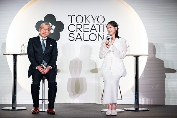 【動画】本田翼がクールなホワイトコーデでTOKYO CREATIVE SALON 2026に登場!「好きな街は原宿」