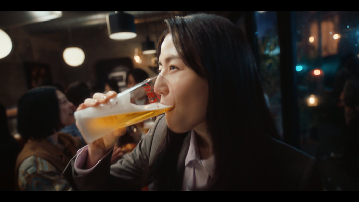 阿部寛と長澤まさみが『アサヒスーパードライ』新TVCMに出演！ONE OK ROCK『The Beginning』が彩る新作2篇を3月放映開始