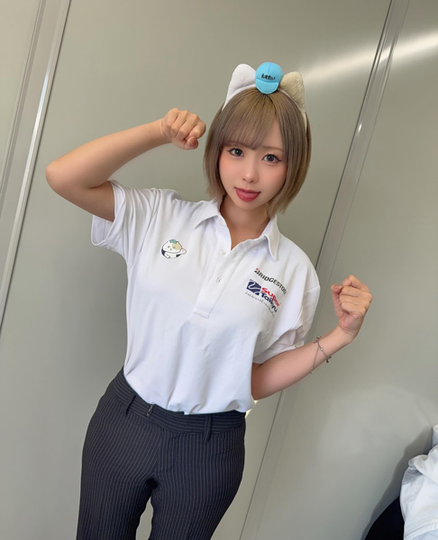 夜道雪、美ヒップにドキッ！魅惑的しっぽつきパンツスタイルに反響