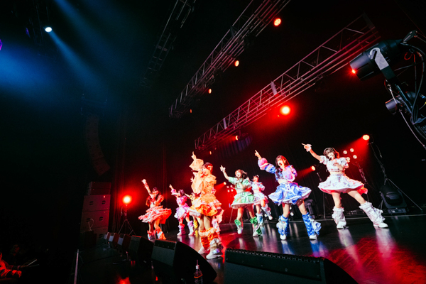 【ライブレポート】SEKAIE☆、無敵な魅力を開放！圧巻のパフォーマンスで会場沸かす〈JAPAN IDOL SUPER LIVE 2026〉