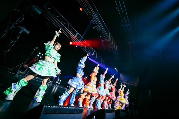 【ライブレポート】SEKAIE☆、無敵な魅力を開放！圧巻のパフォーマンスで会場沸かす〈JAPAN IDOL SUPER LIVE 2026〉