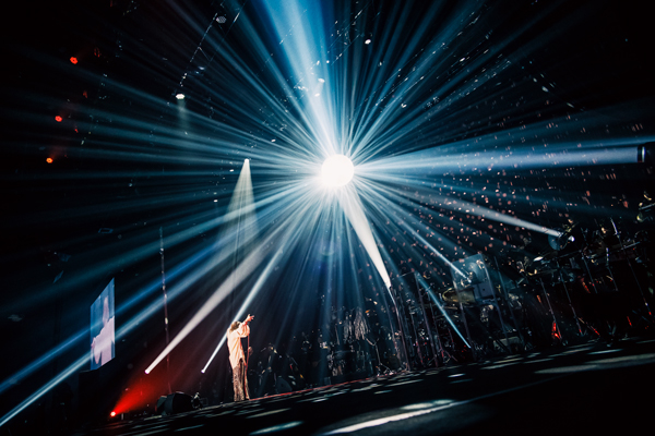 『HYDE Orchestra Tour 2026 JEKYLL』日本最終公演、4月1日(水)神奈川・ぴあアリーナMM公演のオフィシャルライヴレポートが到着！