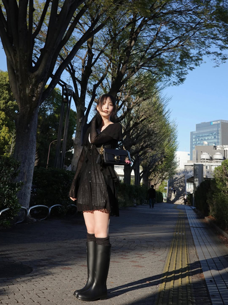 「お美しゅうございます。」本田翼、圧巻色白のスレンダー美脚に釘付け！
