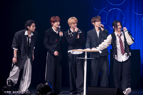 INI、8TH SINGLE「PULSE」リリース記念イベントで「All 4 U」「OURS」を初披露