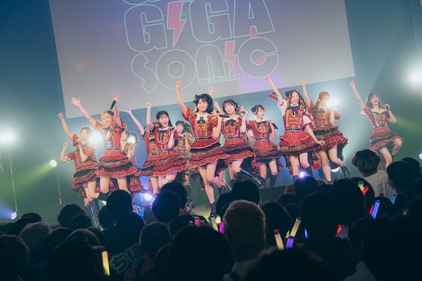 【写真特集】AKB48、わーすた、iONら総勢21組が熱狂のステージ！＜GIGA･GIGA SONIC in 豊洲PIT＞