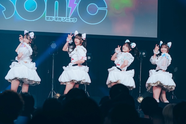 【写真特集】AKB48、わーすた、iONら総勢21組が熱狂のステージ！＜GIGA･GIGA SONIC in 豊洲PIT＞