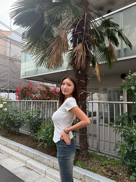 「嫁に欲しいわ〜」三田悠貴、シンプルコーデで際立つ美スタイル！