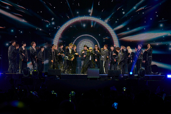 松本孝弘(B’z)もサプライズ登場!!EXILE『EXILE LIVE 2026 THE REASON〜PERFECT YEAR Special〜』オフィシャルレポート