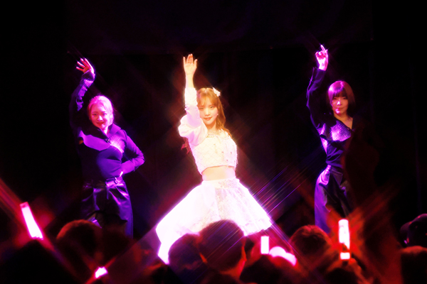 稲場愛香、初の単独ツアー稲場愛香 Live Tour 2026 －EDEN－開幕！3都市6公演でソロの集大成届ける