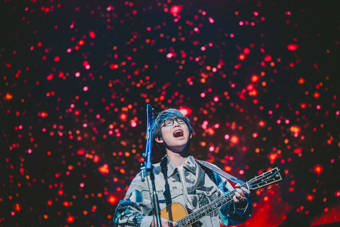 川崎鷹也、約束の地・大阪城ホールでの初単独公演が大成功。＜ライブレポート＞