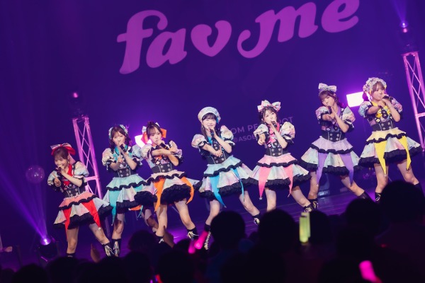 fav meが1周年ライブで堂々の14曲連続パフォーマンス！新たな未来を切り開く新曲「Trust me」配信リリース