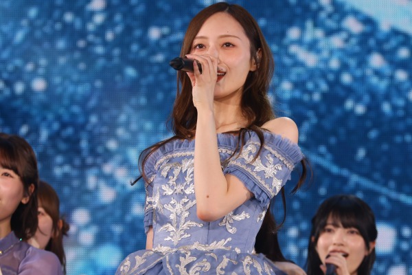 梅澤美波、9年8ヶ月の乃木坂46としての活動に幕を下ろす感謝を伝え続けた卒業コンサート開催!