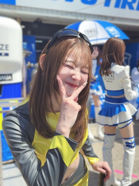 河村澪、思わず癒される無邪気なピースショット公開！