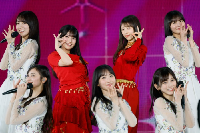 乃木坂46、満員の東京ドームで14回目の誕生日をお祝い!過去と未来を繋ぐ、乃木坂46の歴史を辿るバスラDAY1&DAY2ライブレポートが到着!